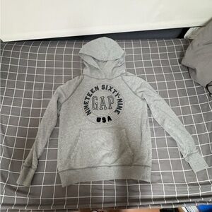 GAP Women's Gray Hoodie Sweater
